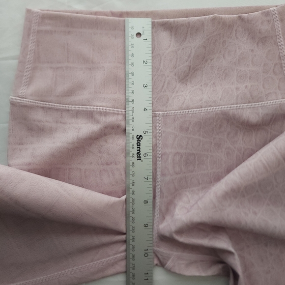 Varley Alligator Print Leggings in Light Pink XS - Picture 6 of 7